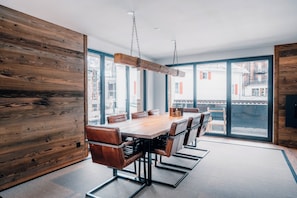 Apartamento Confort, vistas a la ciudad | Comedor