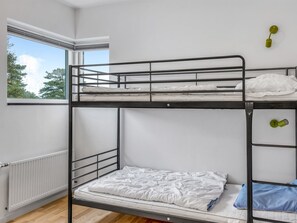 4 bedrooms, WiFi