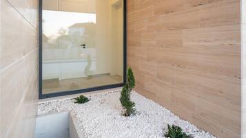 Vila superluxo, 4 quartos, piscina particular | 4 quartos, cofres nos quartos, individualmente decorados