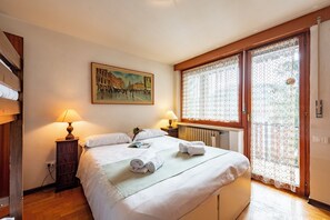 3 bedrooms, iron/ironing board, WiFi, bed sheets - Residence Dolonne (Courmayeur)