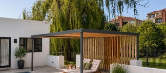 Riverfront Oasis in Paulshof
