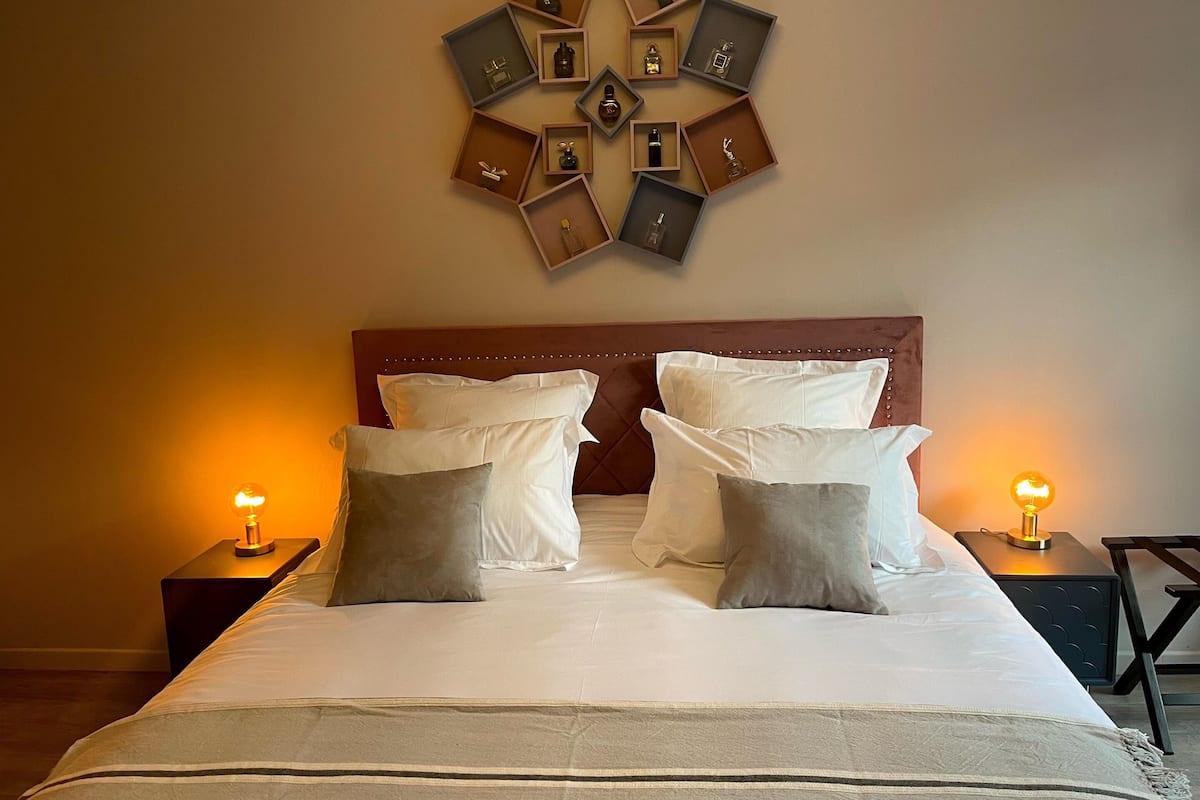 Double Room, Private Bathroom, Garden View (3) | WiFi (free), bed sheets