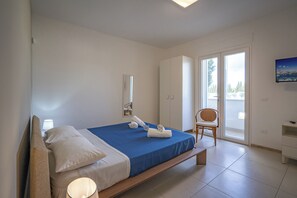Villa familiar, varias habitaciones (Villa Torricella pool and sunny) | 4 habitaciones, wifi y ropa de cama 