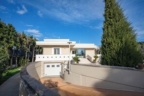 วิลล่าสำหรับครอบครัว, หลายห้องนอน (Villa Torricella pool and sunny) | บริเวณภายนอก