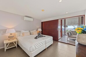 4 bedrooms, iron/ironing board, travel cot, free WiFi - Luxury villa with private pool and sea view, 100 m from the beach (Jan Thiel)