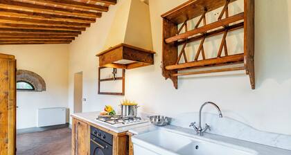 Family Tuscany Villa with private pool
