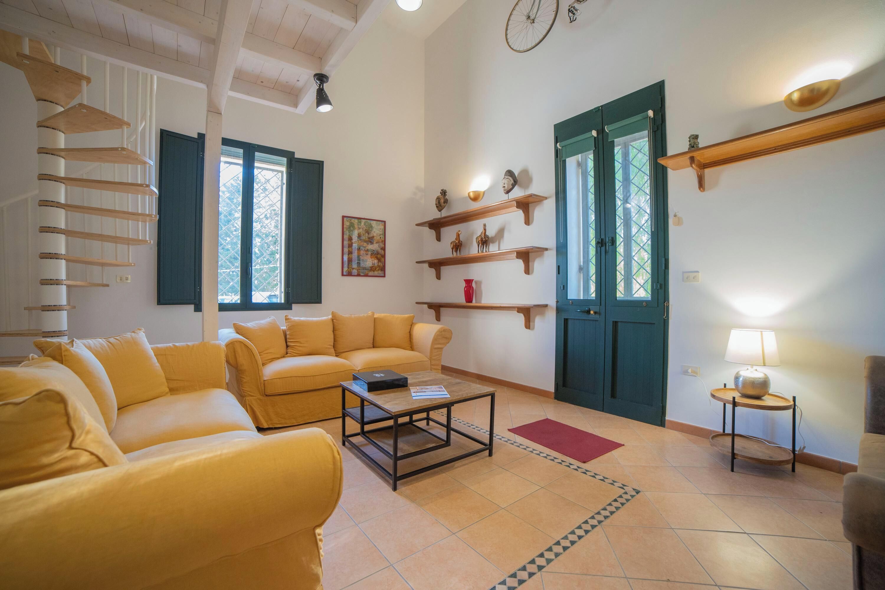 Télévision à écran plat de 21 pouces avec chaînes numériques, cheminée