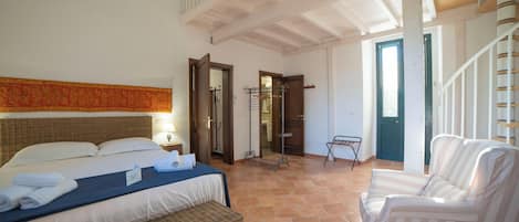 4 bedrooms, free WiFi, bed sheets