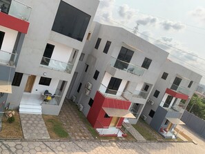 Exterior - Lovely cozy one bedroom getaway for memorable home experience away (Accra)