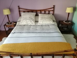 3 bedrooms, desk, free WiFi
