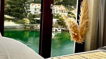 Apartemen Deluks, Bebas Asap Rokok, pemandangan laut | 2 kamar tidur dan dilengkapi dengan perabotan berbeda-beda