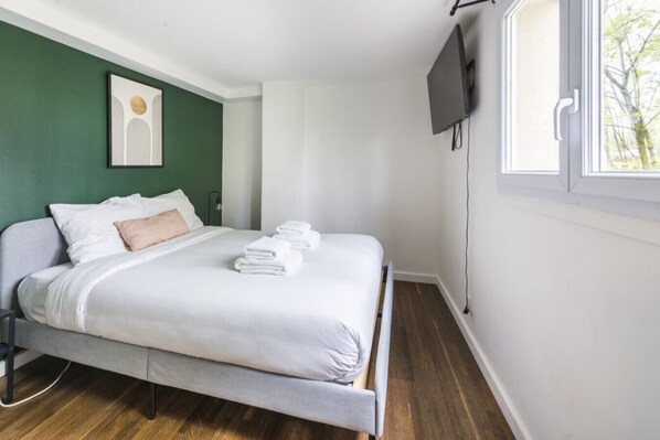 2 chambres, fer et planche à repasser, lit parapluie, Wi-Fi