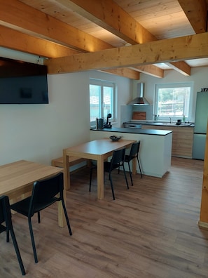 Dining - Luxurious, newly built vacation home near the Lipno reservoir with sauna. (Jižní čechy)