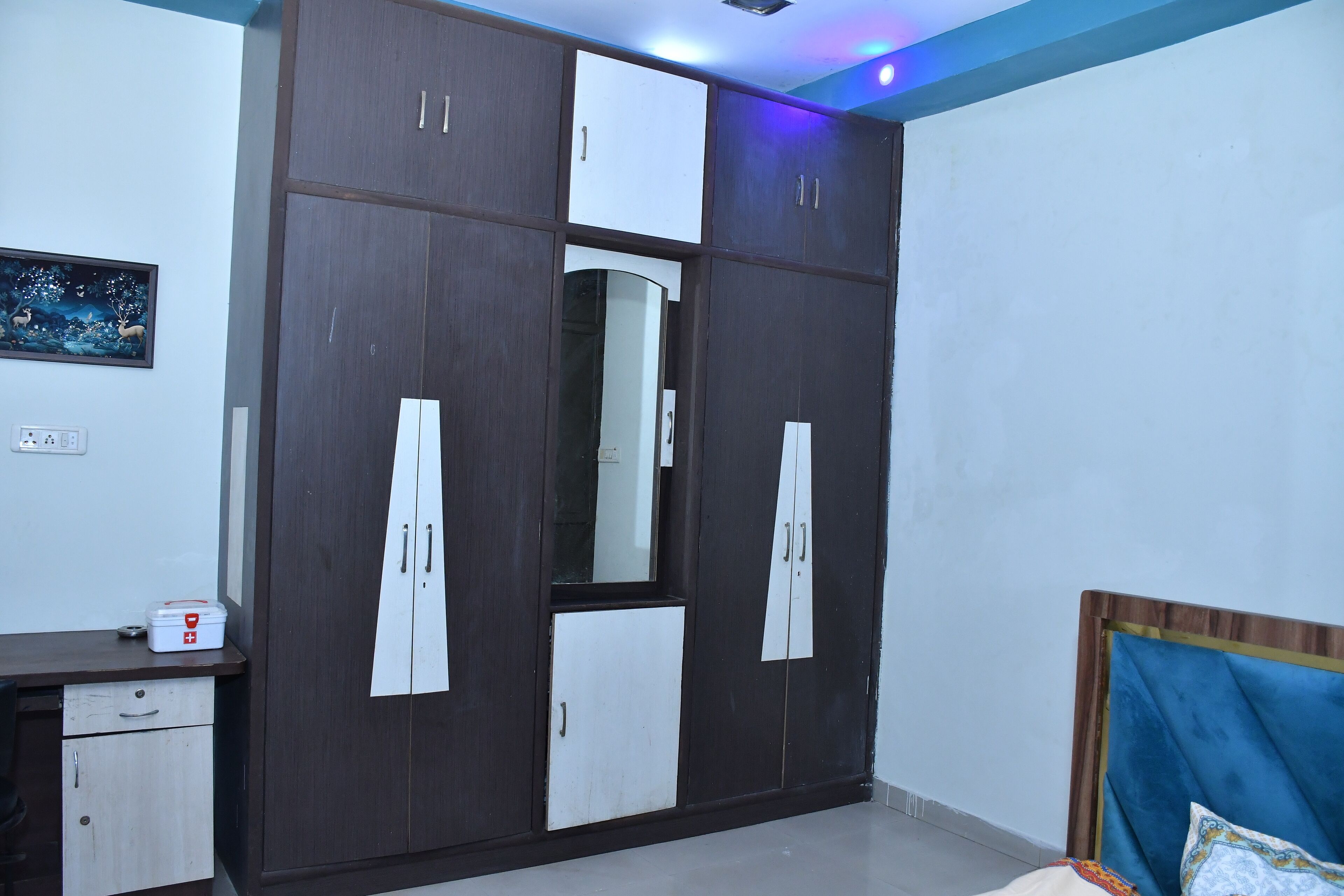 2 habitaciones, tabla de planchar con plancha, wifi y ropa de cama 