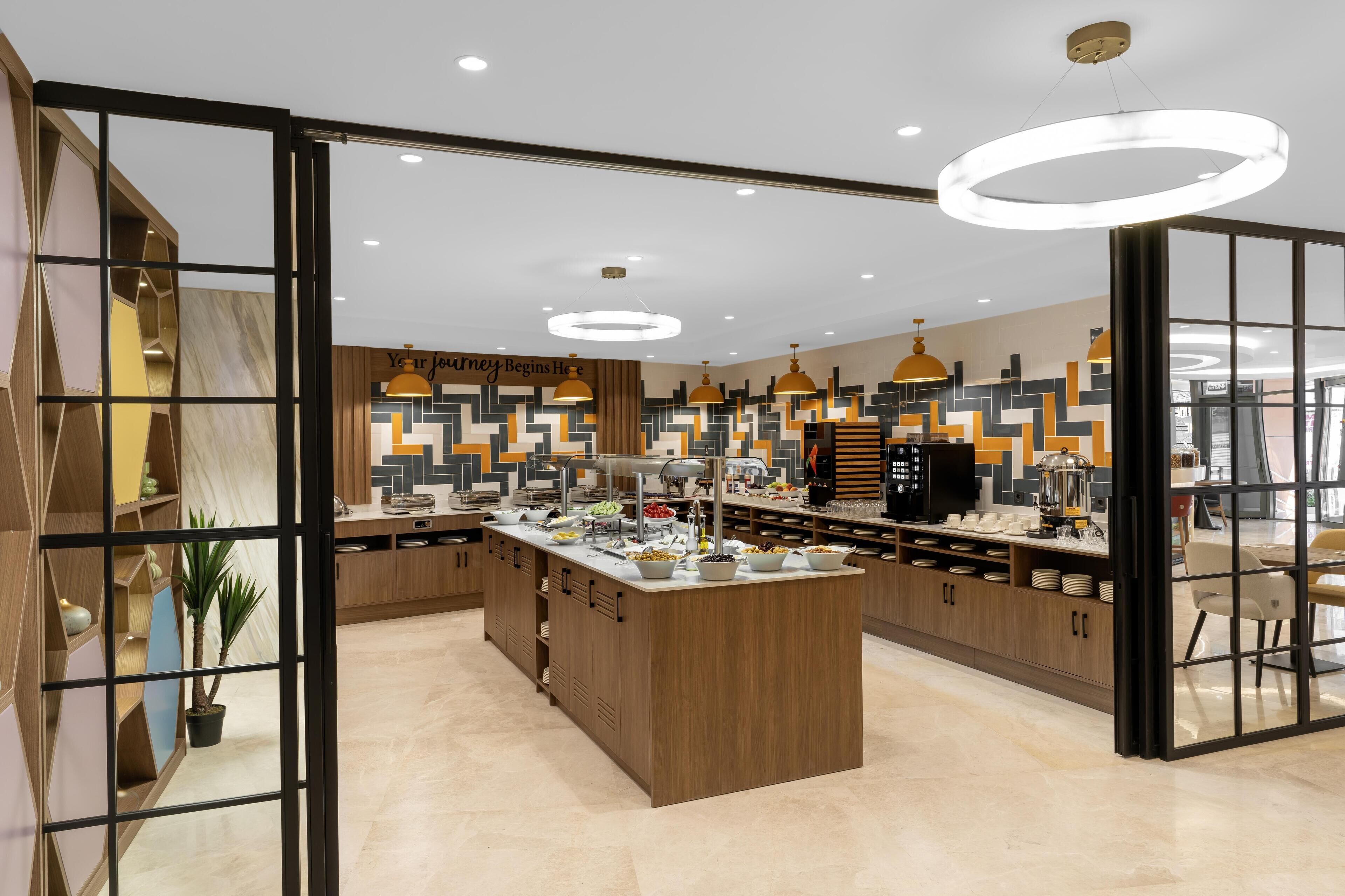 Breakfast, lunch and dinner served