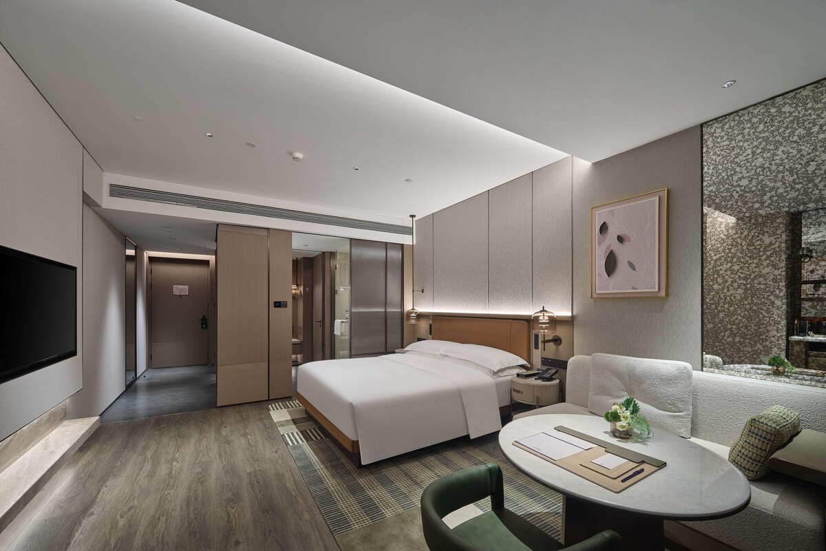 King Guest Room