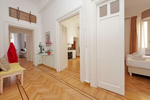 4 sovrum, strykjärn/strykbräda, wi-fi och sängkläder