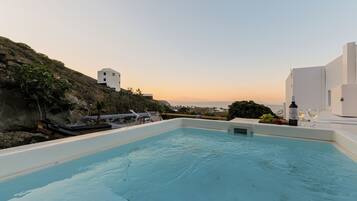 Superior Suite with Sea View and Outdoor Heated Jacuzzi | Terrazza/patio