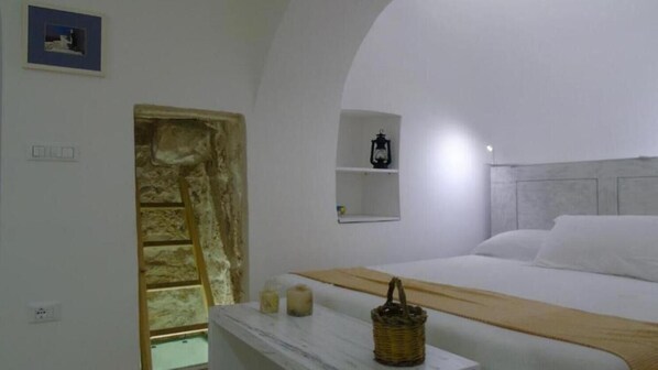 1 soverom, strykejern/-brett, wi-fi (inkludert) og sengetøy