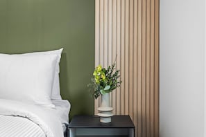 8 habitaciones, tabla de planchar con plancha y cuna de viaje