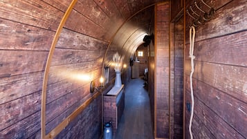 Comfort Cabin | 2 bedrooms, minibar, free WiFi, bed sheets
