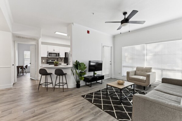 TV, fireplace, offices