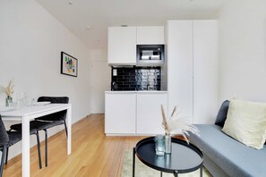 Smart TV, offices