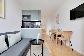 Smart TV, offices