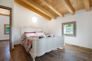 3 soverom, strykejern/-brett, wi-fi (inkludert) og sengetøy