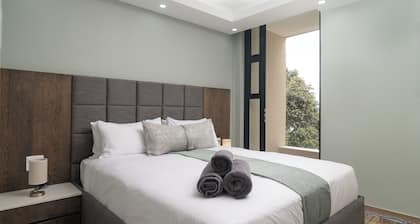 Chic and Luxurious 3-bedroom apartment with WiFi, AC in amazing uMhlanga