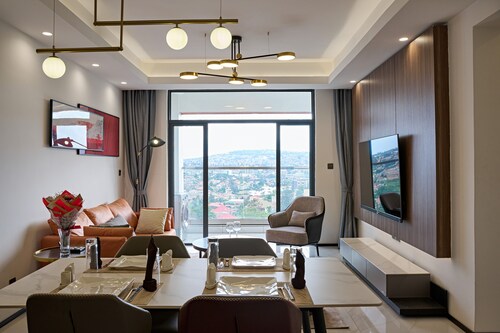 3-Bedroom apartment at Oasis Park.