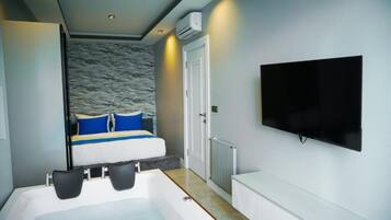 Comfort Suite, Sea View | Free WiFi