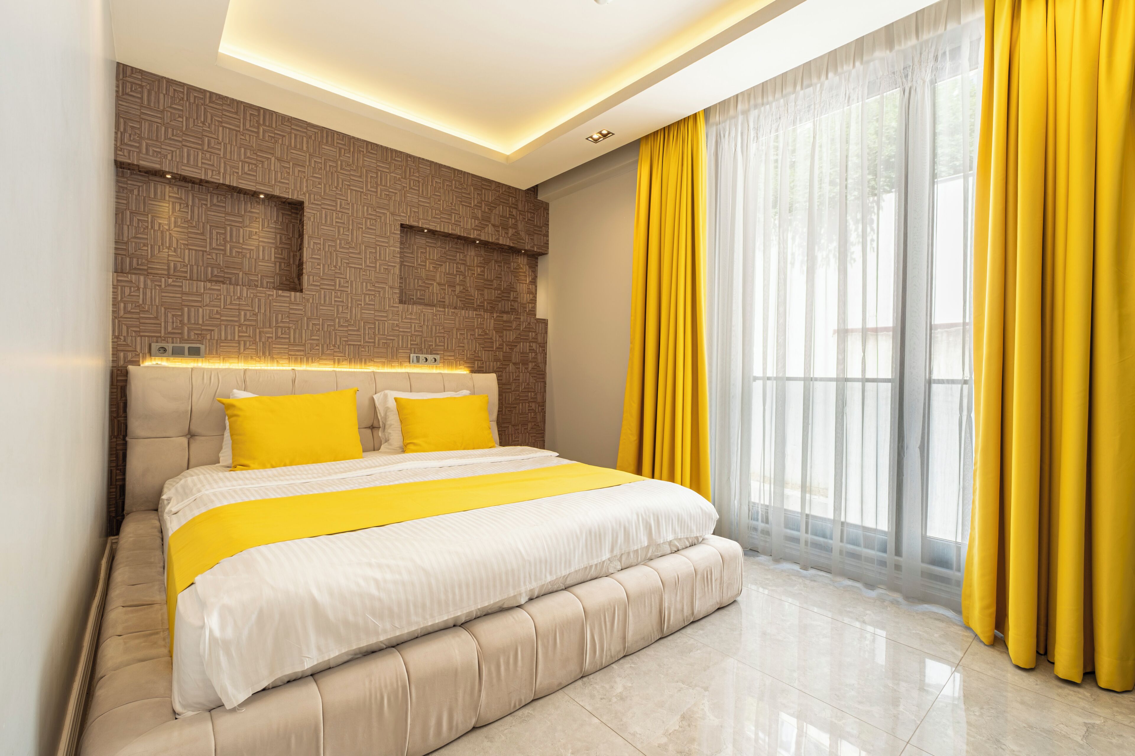 Junior Suite, 1 King Bed | Soundproofing, WiFi (free), bed sheets