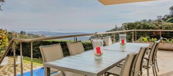 Gorgeous and Serene Villa with Pool and Sea view 