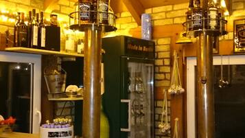 Bar (in der Unterkunft)