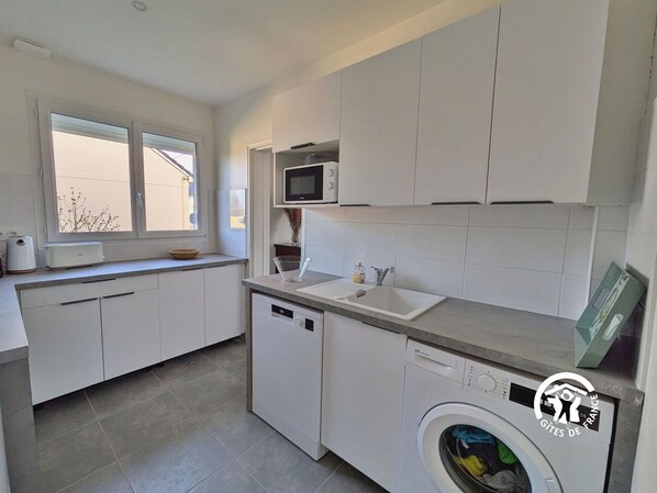 Fridge, microwave, oven, dishwasher