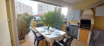 Comfortable 2-room cabin, 6 pax, parking in Marseillan-Plage