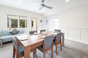 Dining - Geelong Road (Barwon Heads)