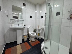 House | Bathroom | Shower, hair dryer, towels
