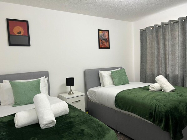 House | 2 bedrooms, iron/ironing board, free WiFi, bed sheets
