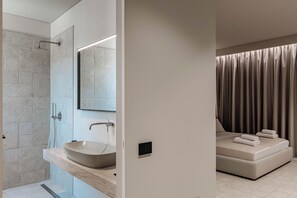 Standard Double Room | Bed sheets