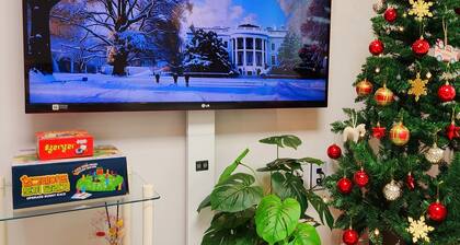 A new building,3 bedrooms,4 beds,2 bathrooms,air conditioning,heating system