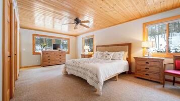 3 habitaciones, escritorio, tabla de planchar con plancha y wifi gratis