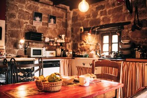 Dining - CASA ROMA, Cantabria (Población de Abajo)