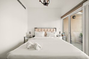1 habitación, tabla de planchar con plancha, wifi y ropa de cama