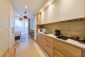 Private kitchen - BW buissnes studio with St.Reggis view (Beograd)