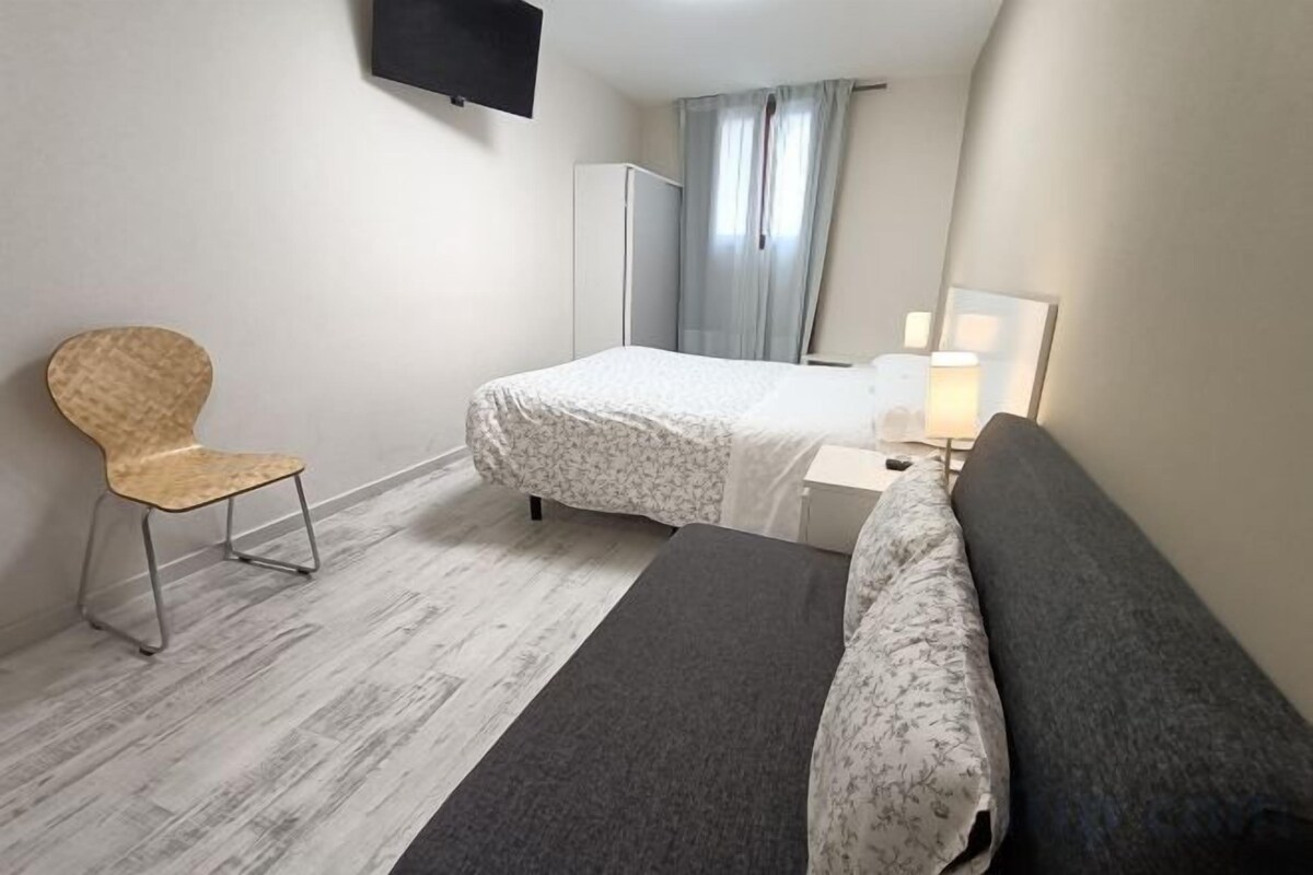 Standard Twin Room With Sofa