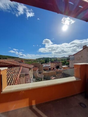 Estudio Deluxe, balcón, vistas a la montaña | Terraza o patio