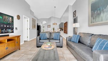 Älytelevisio, videopelejä, kirjoja