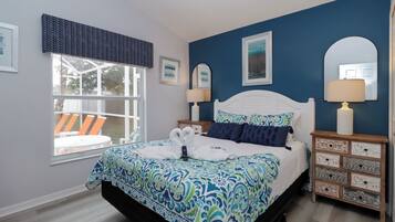 4 bedrooms, in-room safe, desk, iron/ironing board